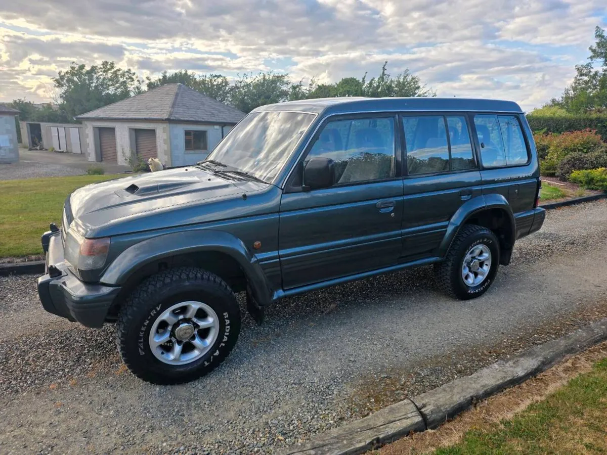 MITSUBISHI SHOGUN - Image 4
