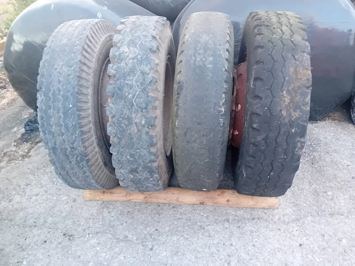 Trailer tyres - Image 1