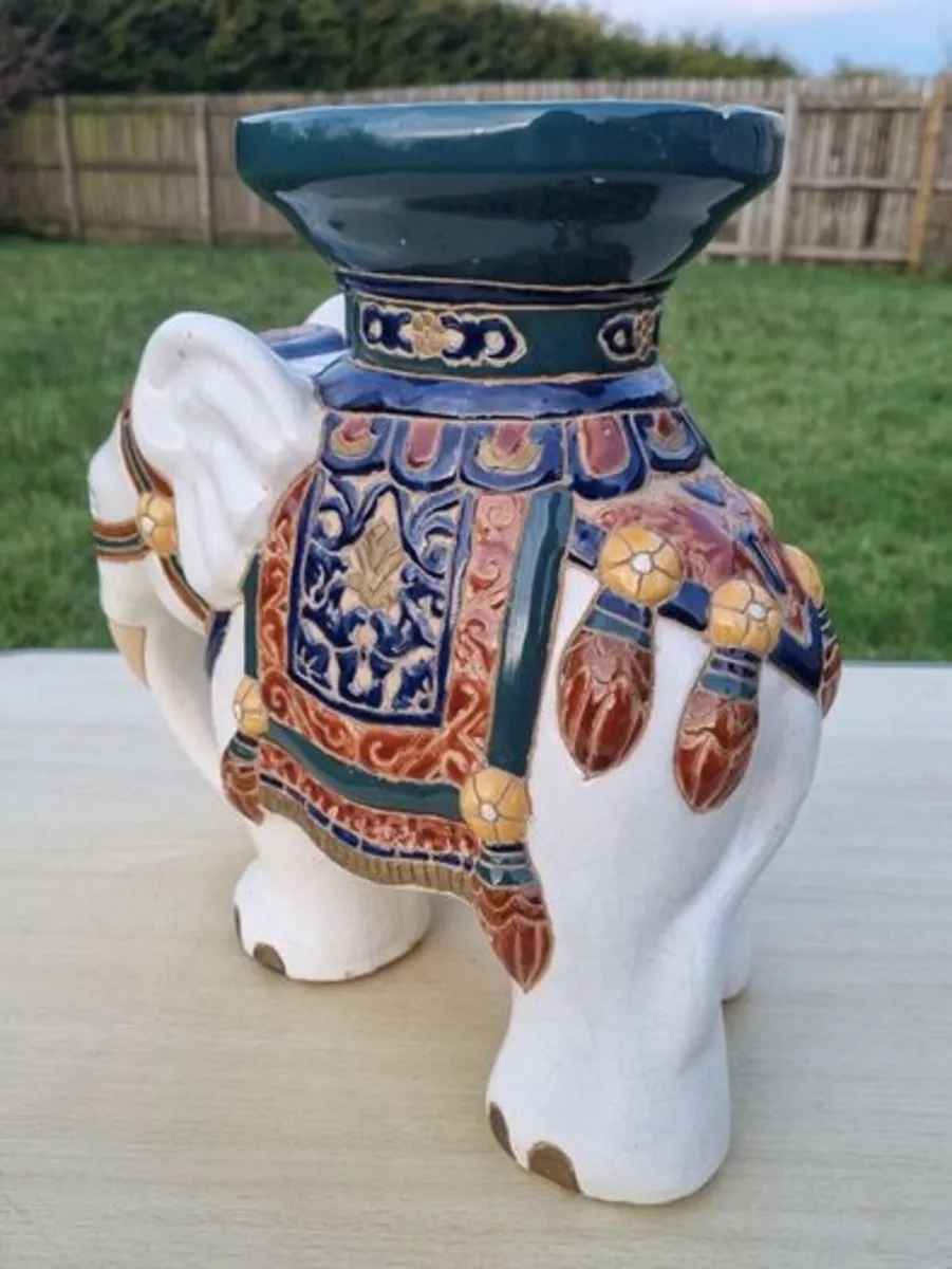 Vintage ceramic flower stand - Image 3