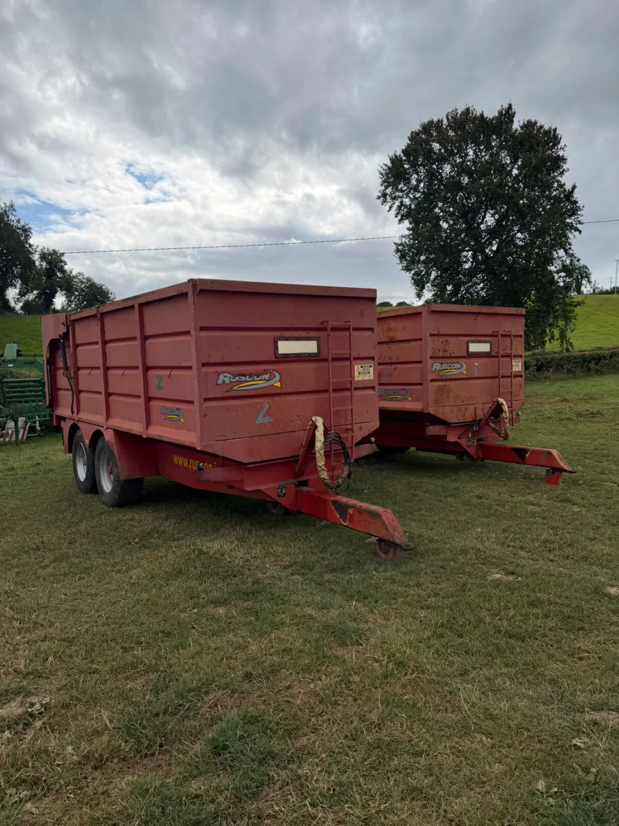 Grain trailer - Image 1