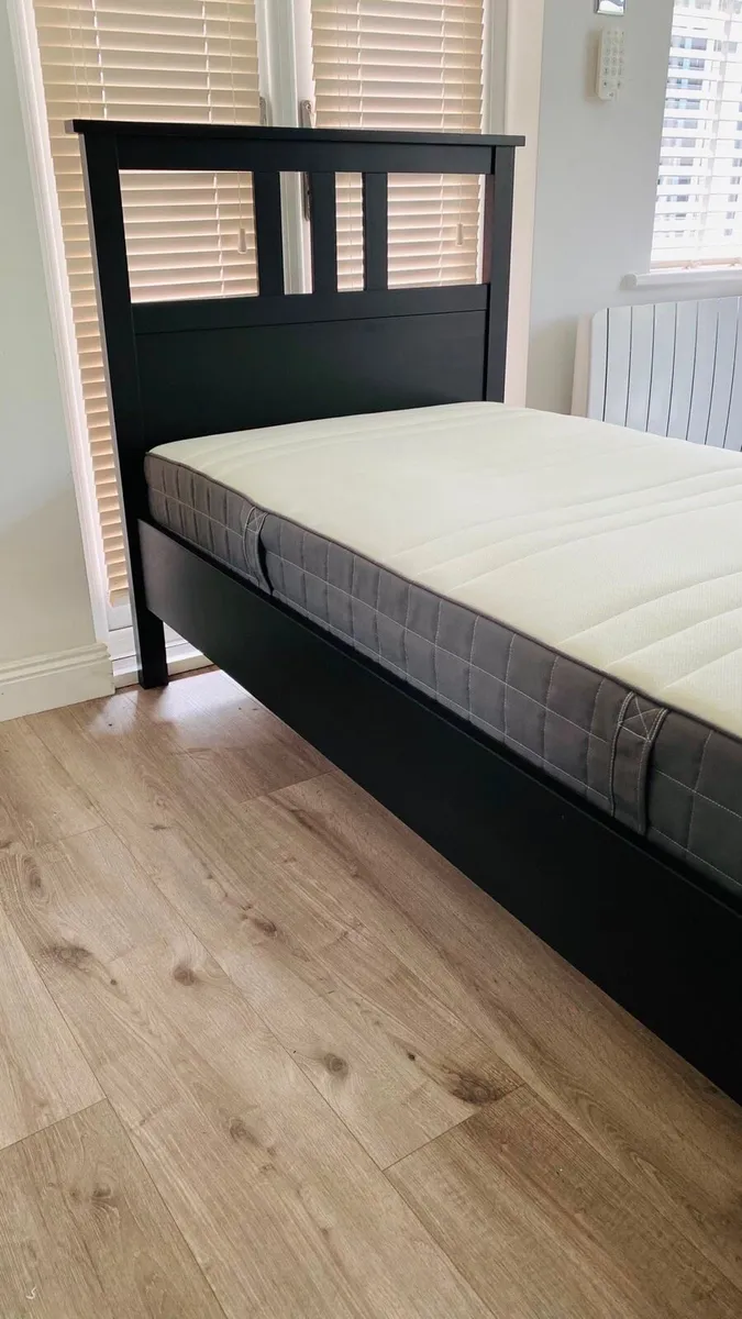 Bed - Image 3