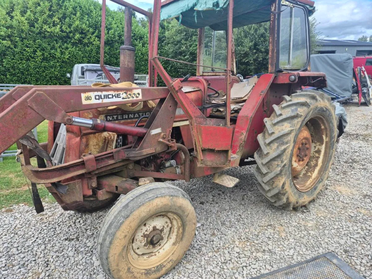 International 454 tractor - Image 3