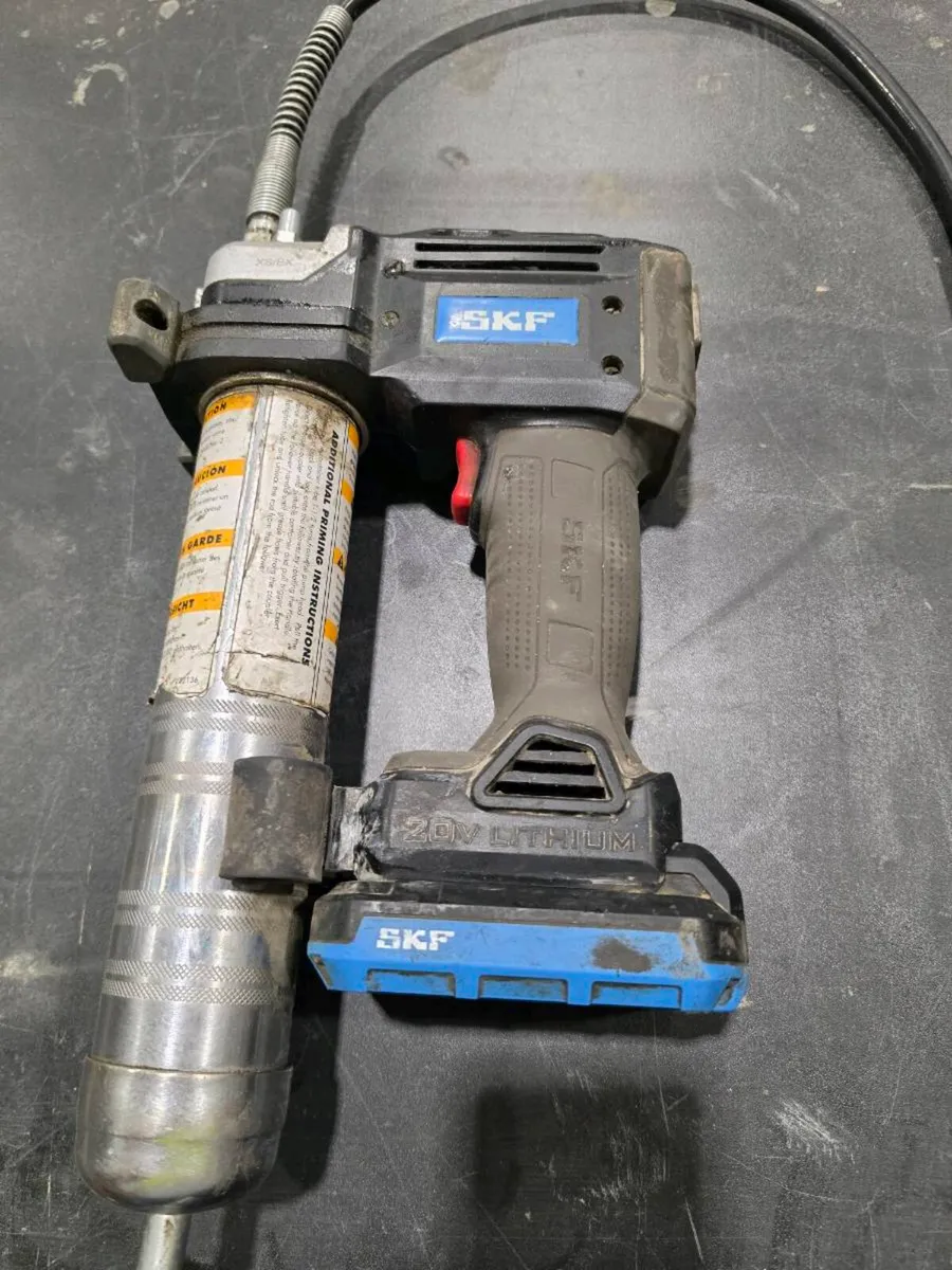 SKF TLGB 20 Battery Driven Grease Gun 700bar 0215 - Image 1