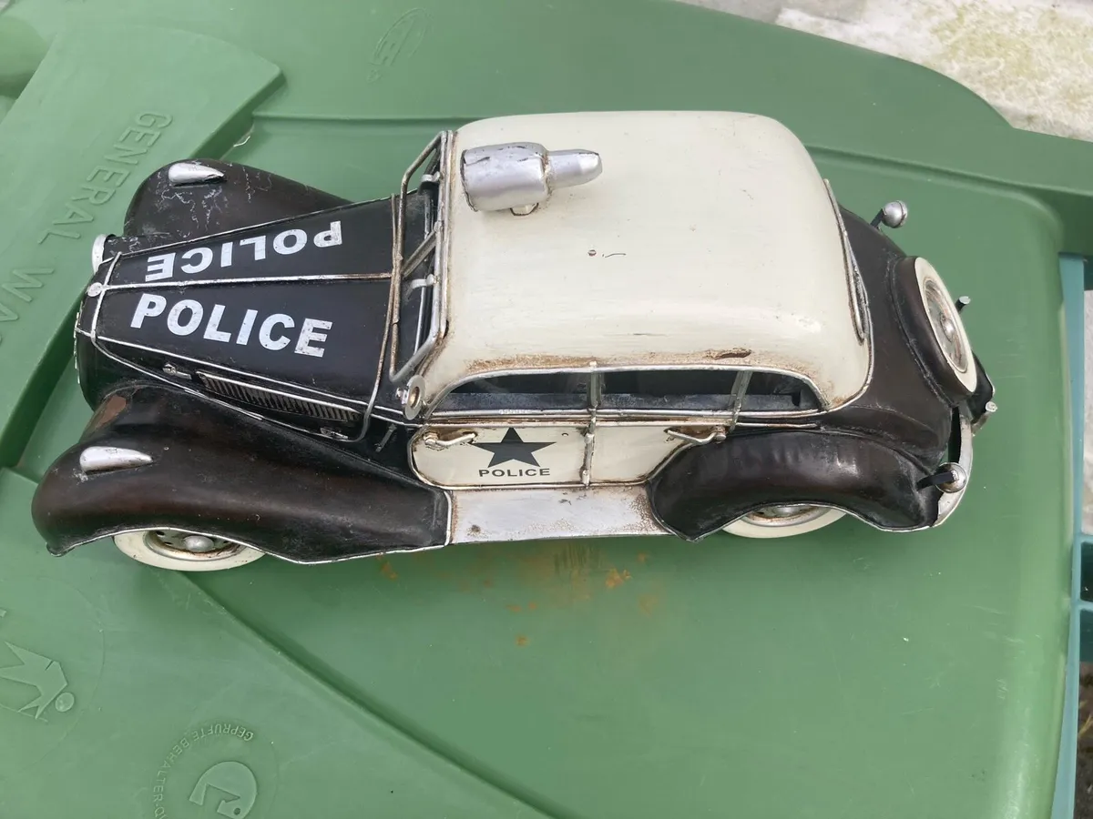 Tin metal police car free postage - Image 2