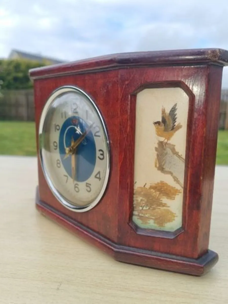 Antique Chinese table clock in a wooden case - Image 4