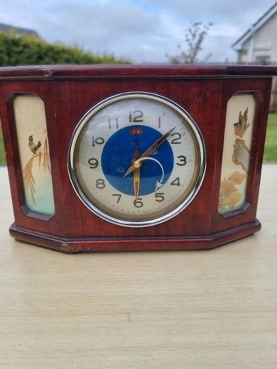 Antique Chinese table clock in a wooden case - Image 1