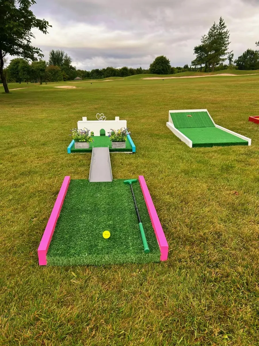 Crazy Golf games - Image 1