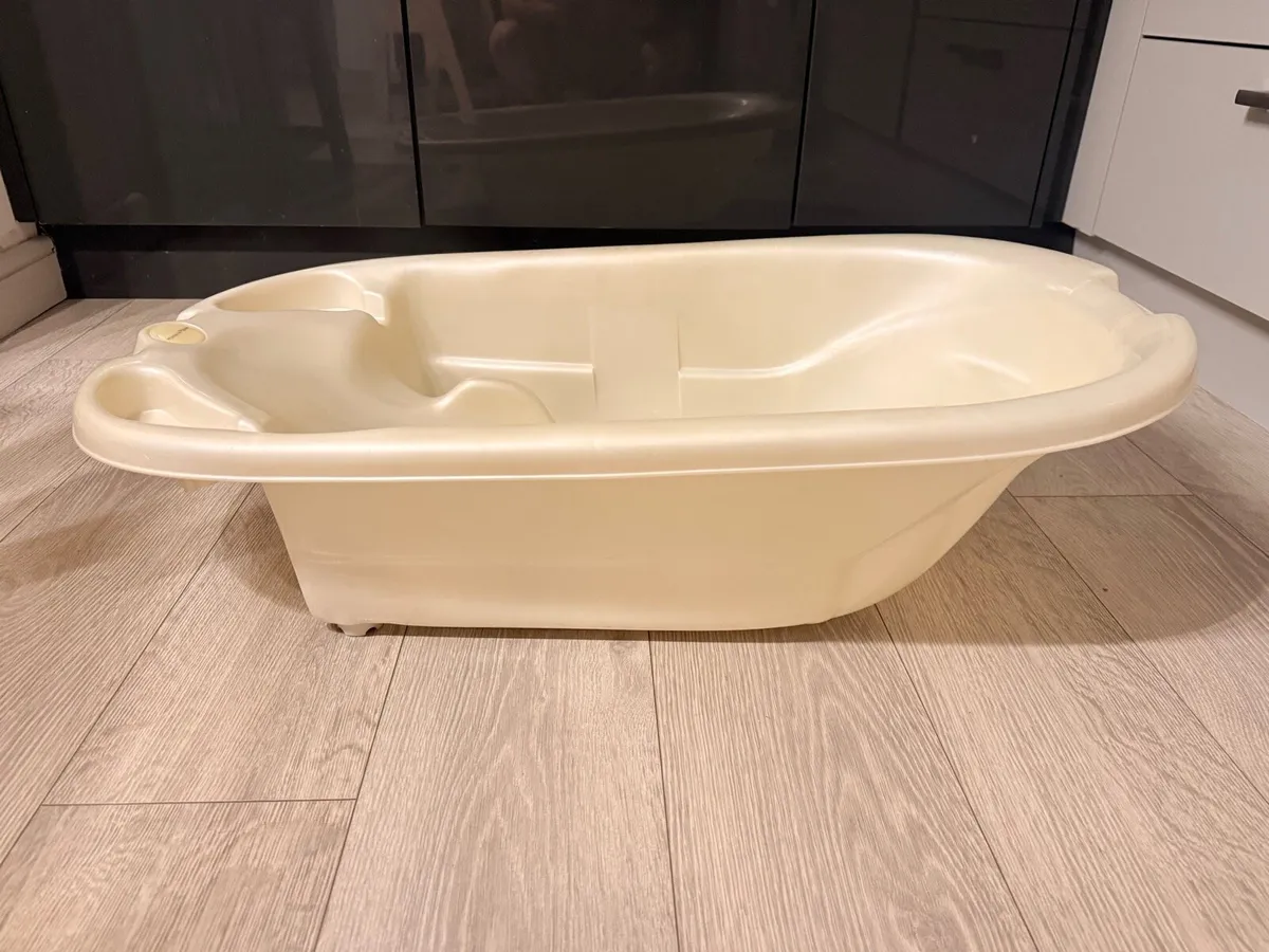 Baby Bath - Image 2
