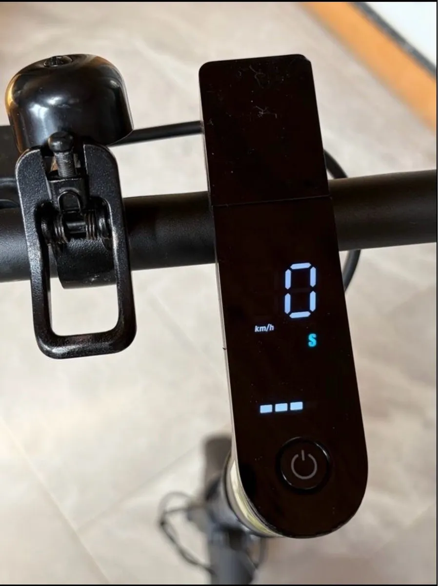 Electric Scooter - Image 2