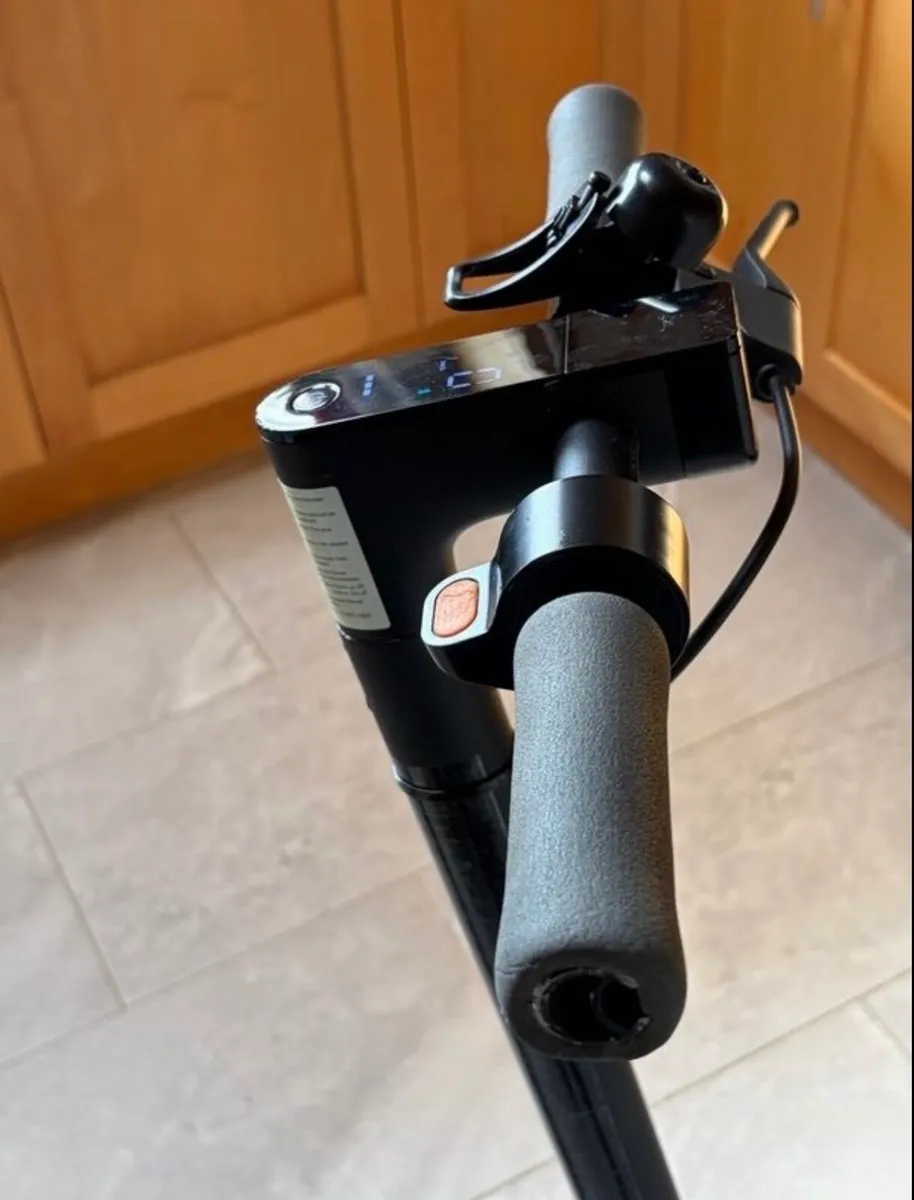 Electric Scooter - Image 3