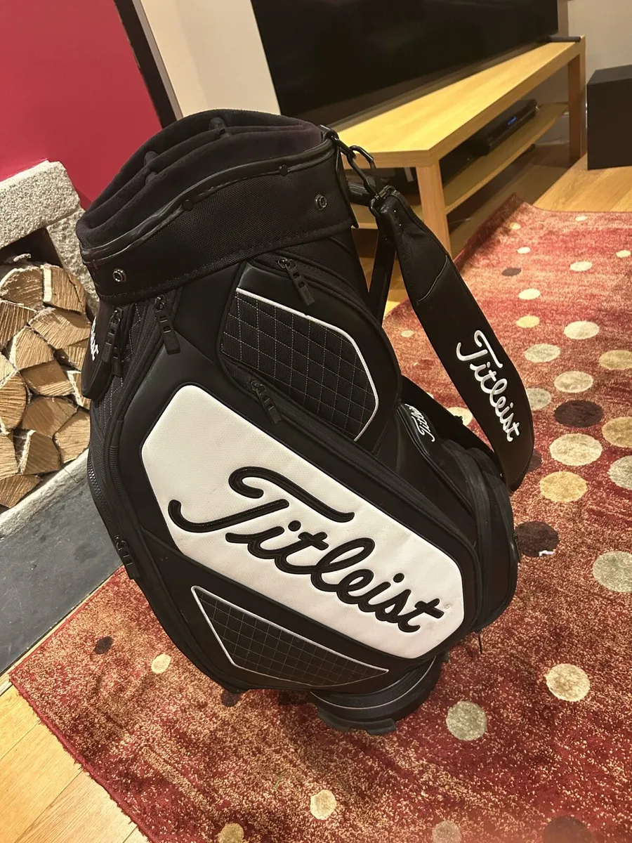 Titleist Midsize Tour Bag - Image 1