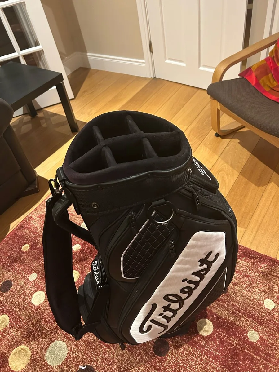 Titleist Midsize Tour Bag - Image 3