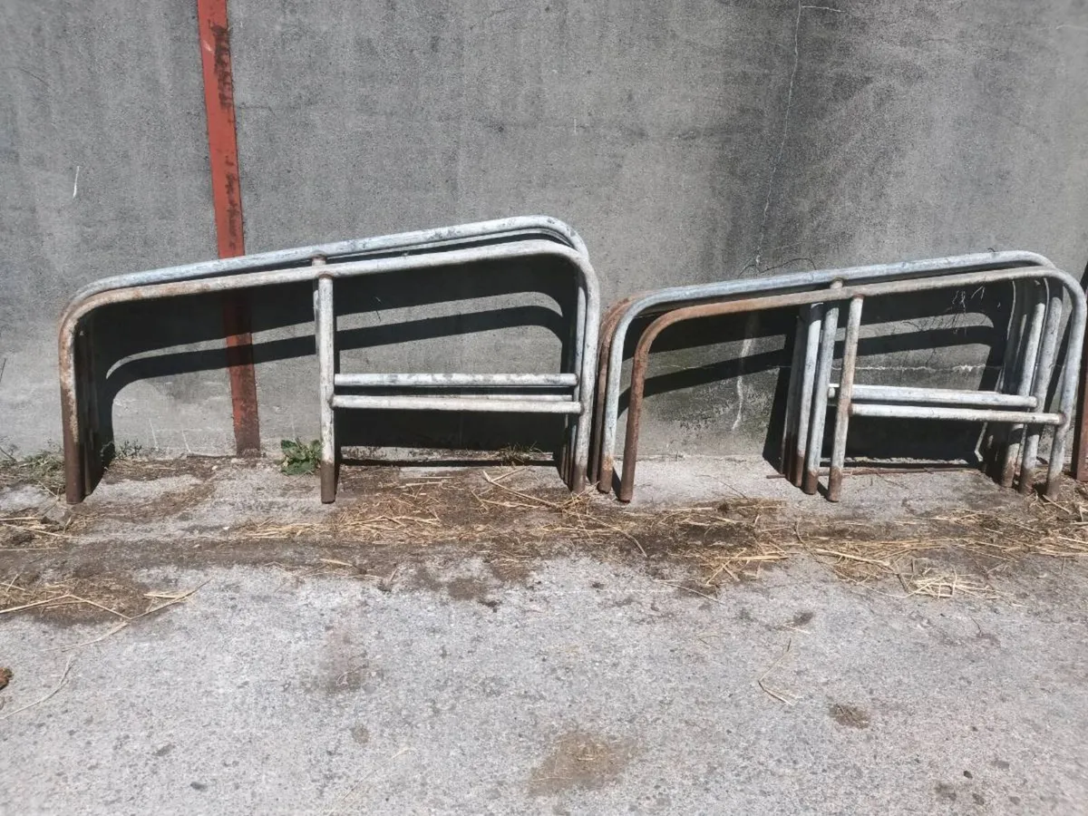 20 S/H cubicles for sale - Image 2