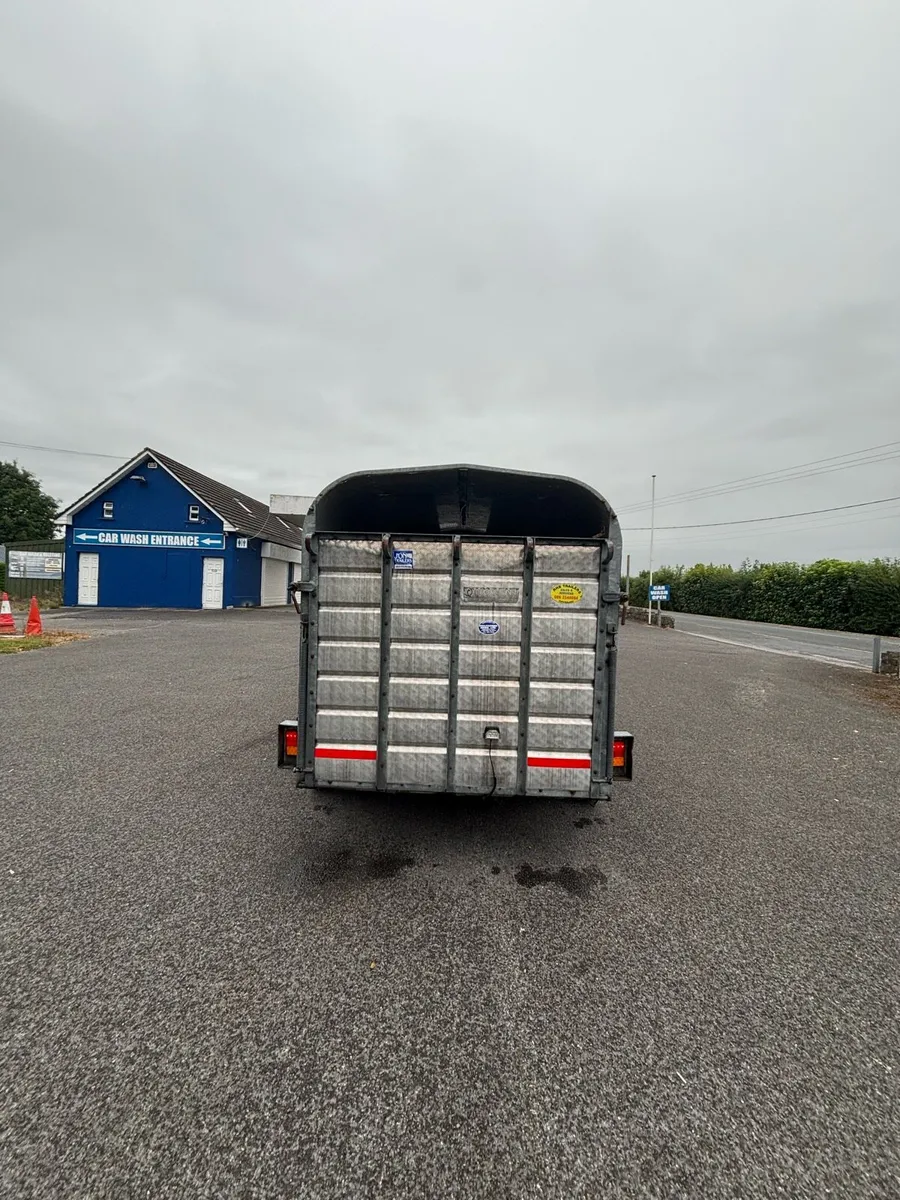 Nugent cattle trailer - Image 3