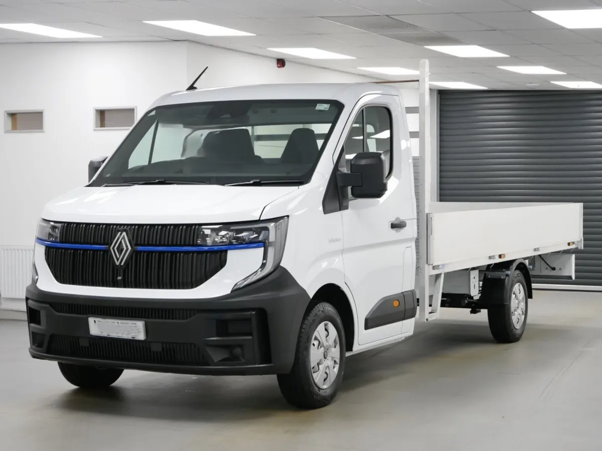 VB - 2026 Renault Master Dropside Van - Image 1