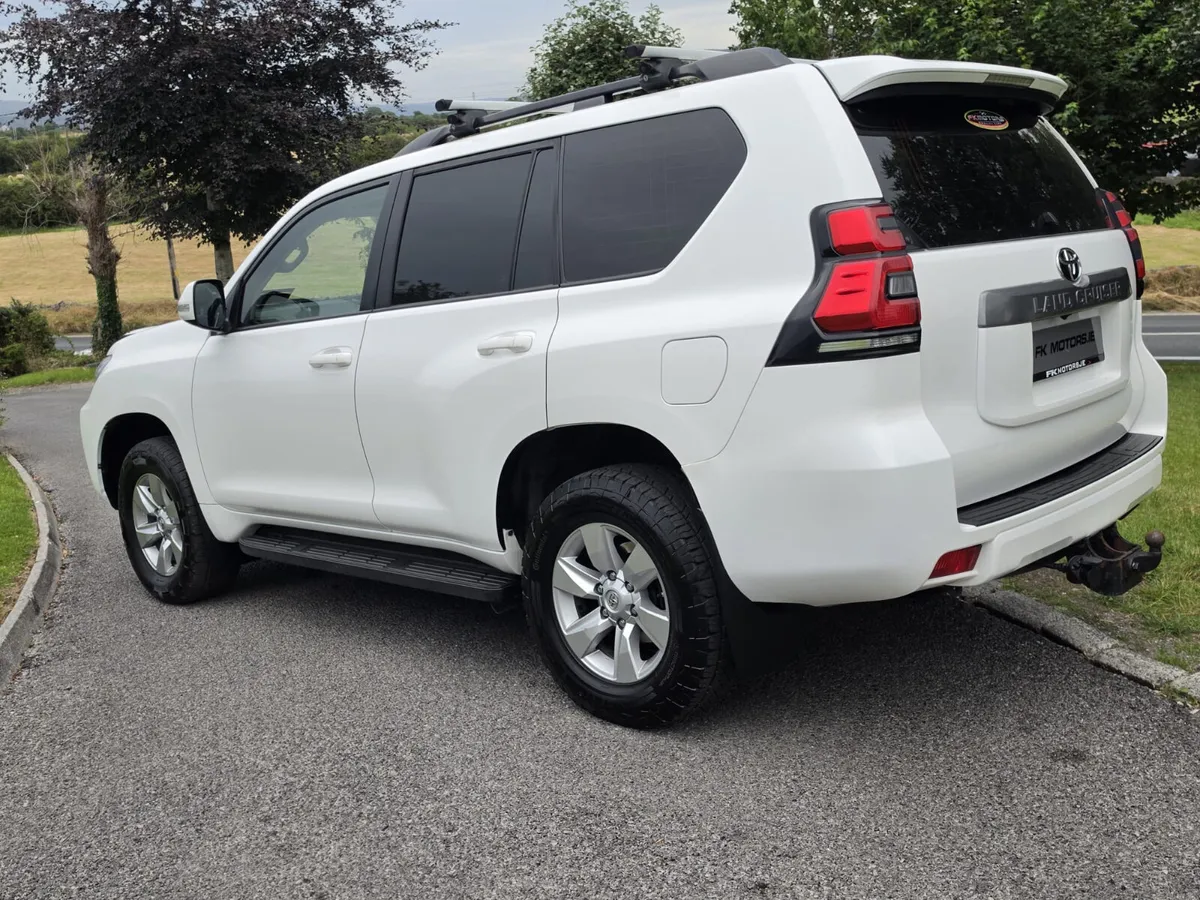 Toyota Land Cruiser 2019 including vat - Image 3