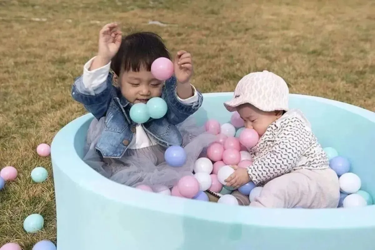Ball Pit Balls 100PCS Colourful Kids Balls - Image 3