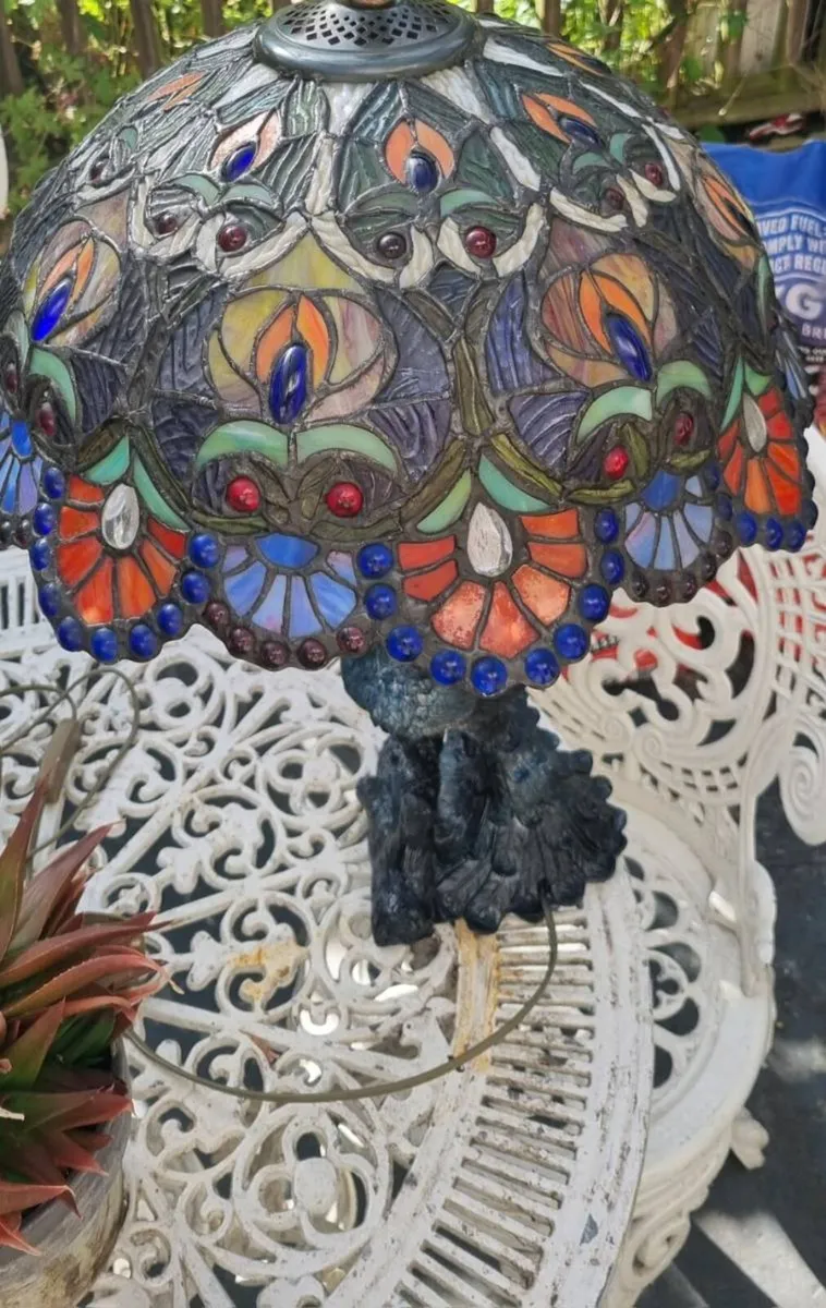 EXCELLENT DM DISPLAY PEACOCK LAMP - Image 2