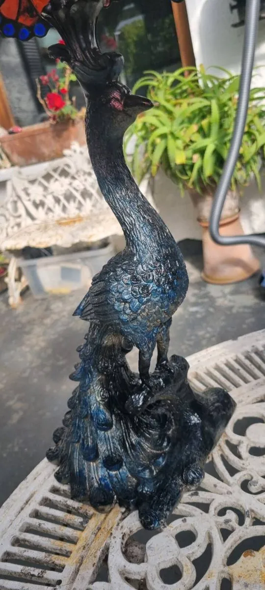 EXCELLENT DM DISPLAY PEACOCK LAMP - Image 3