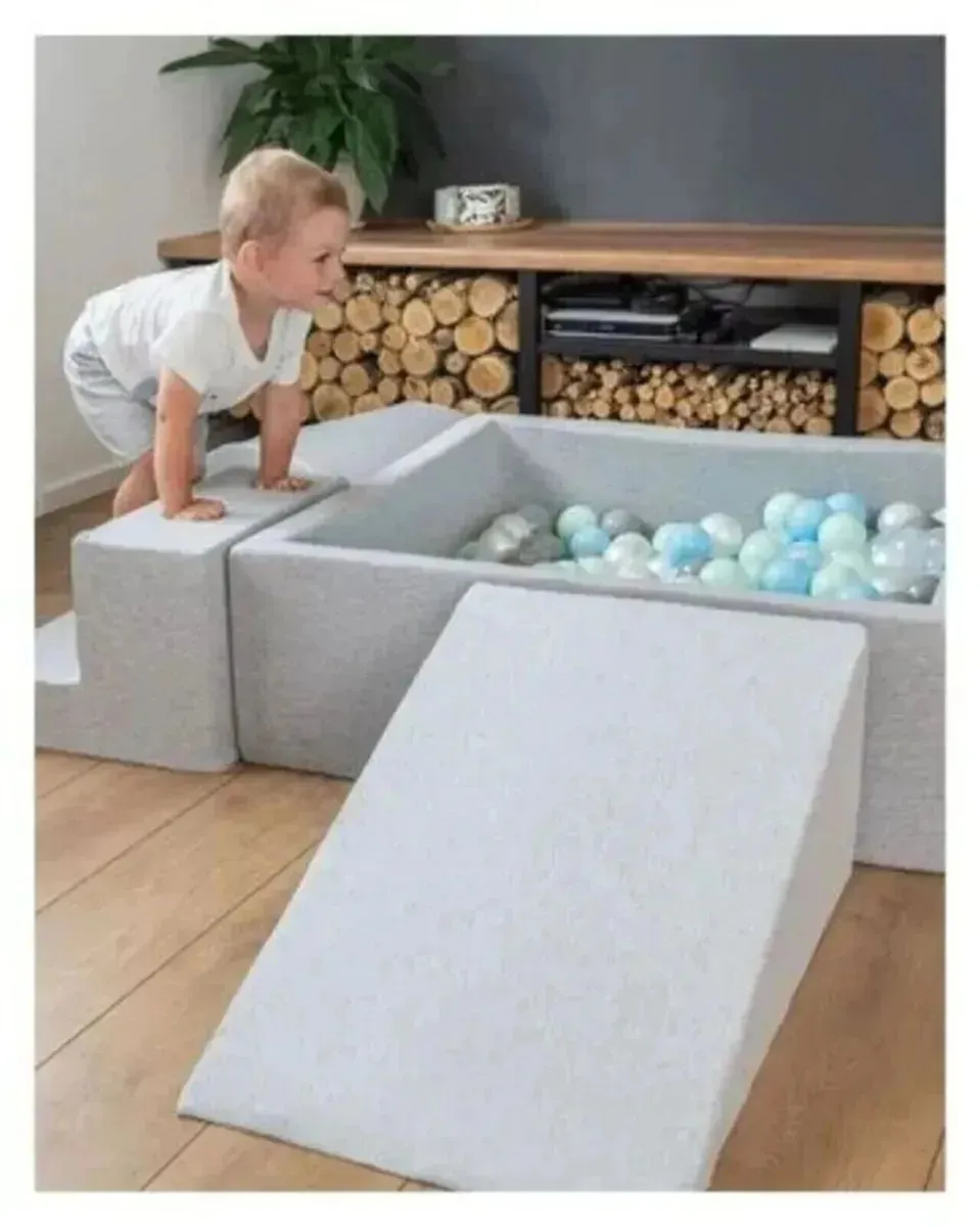 Ball Pit Balls 100PCS Colourful Kids Balls - Image 4