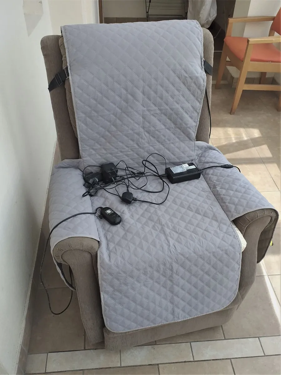 Electric Reclining  Armchair - Image 2