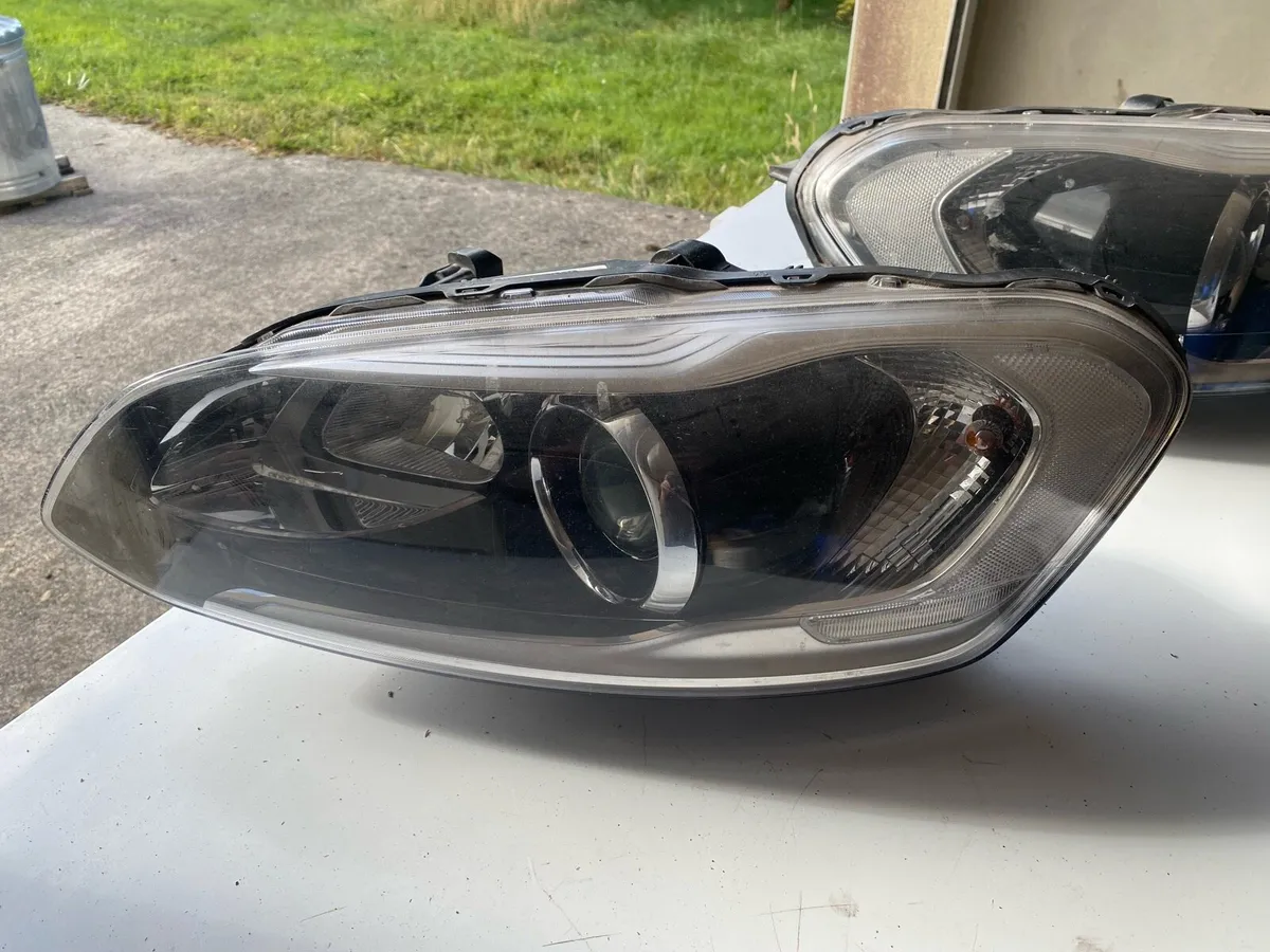 Volvo XC60 xenon headlights - Image 3