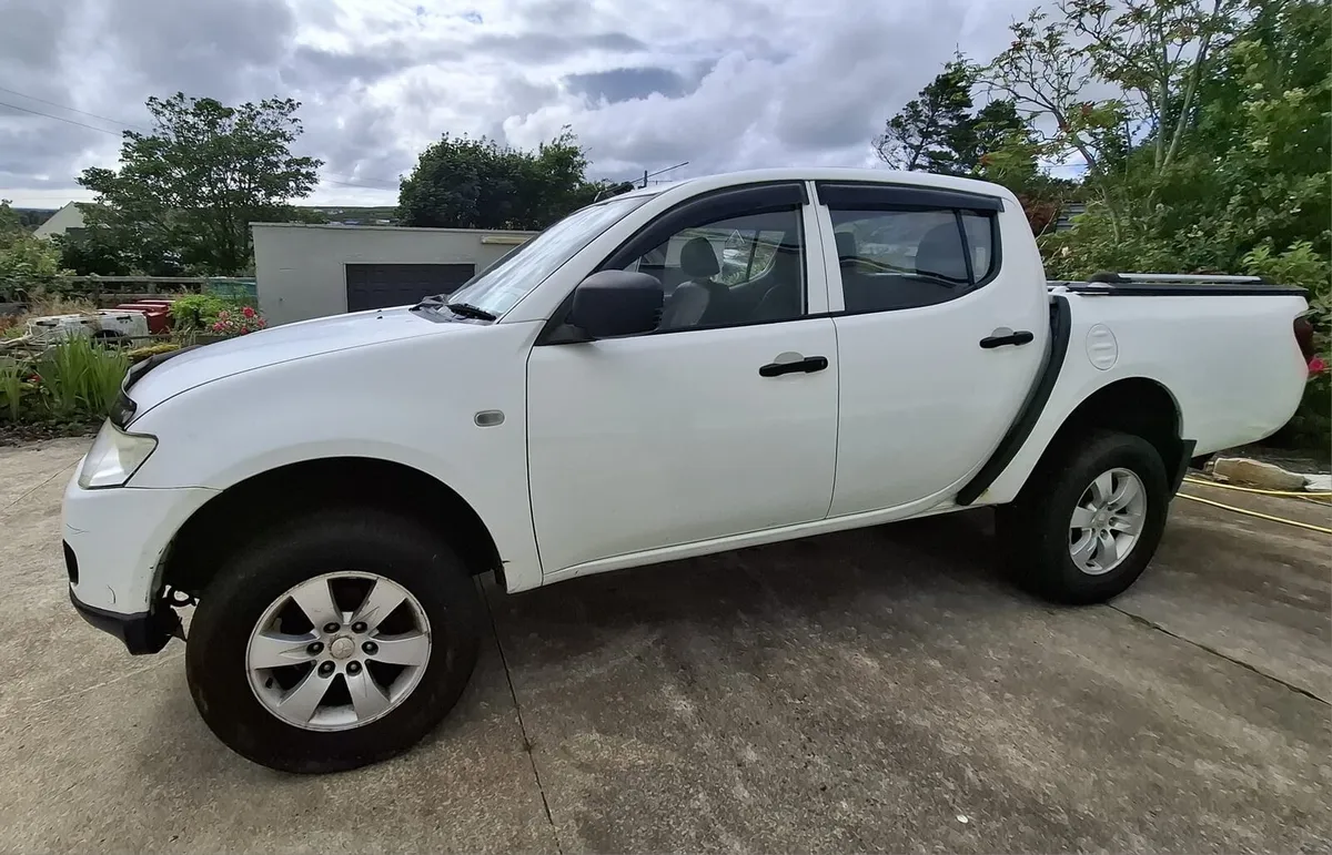 Mitsubishi l200 - Image 1
