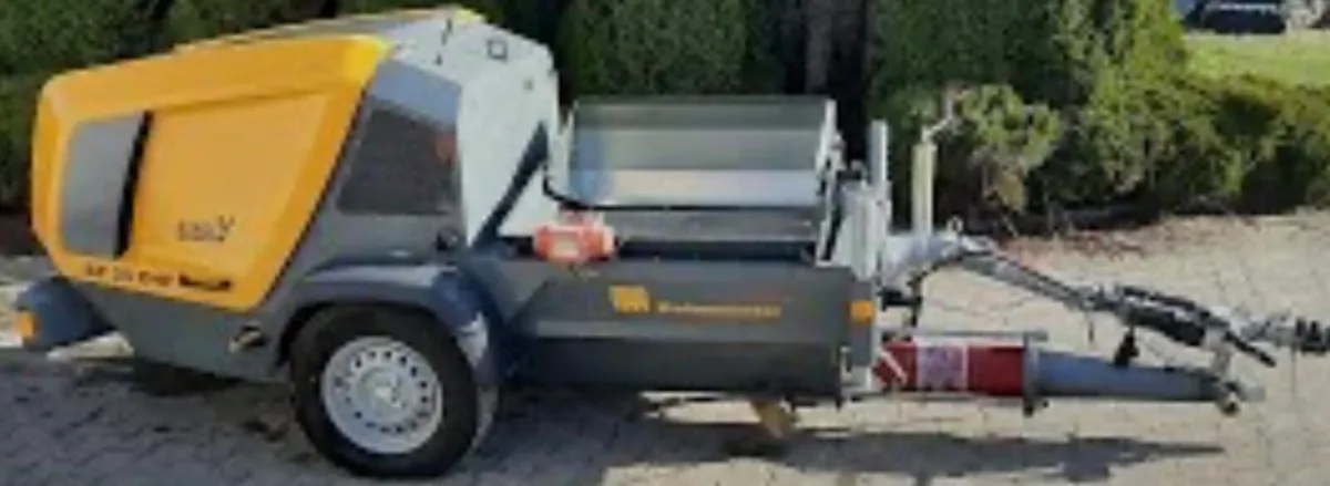 Liquid screed pump hire - Image 1