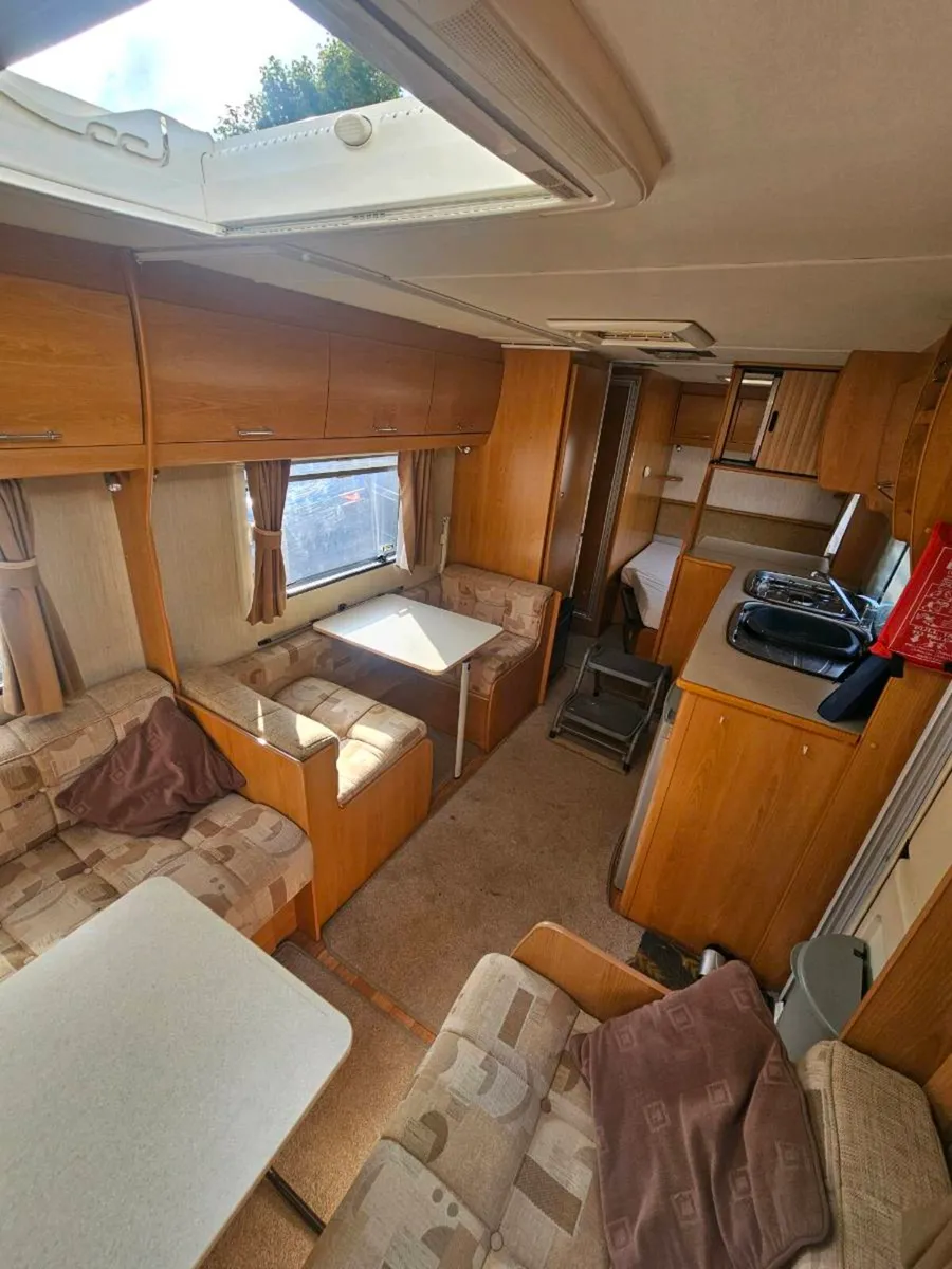 Compass corona 626 fixed bed - Image 4