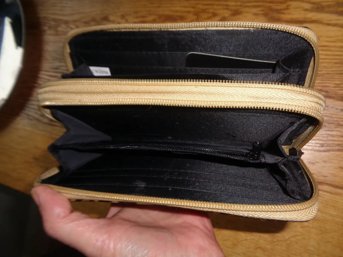 Ladies Wallet for Sale - Image 3