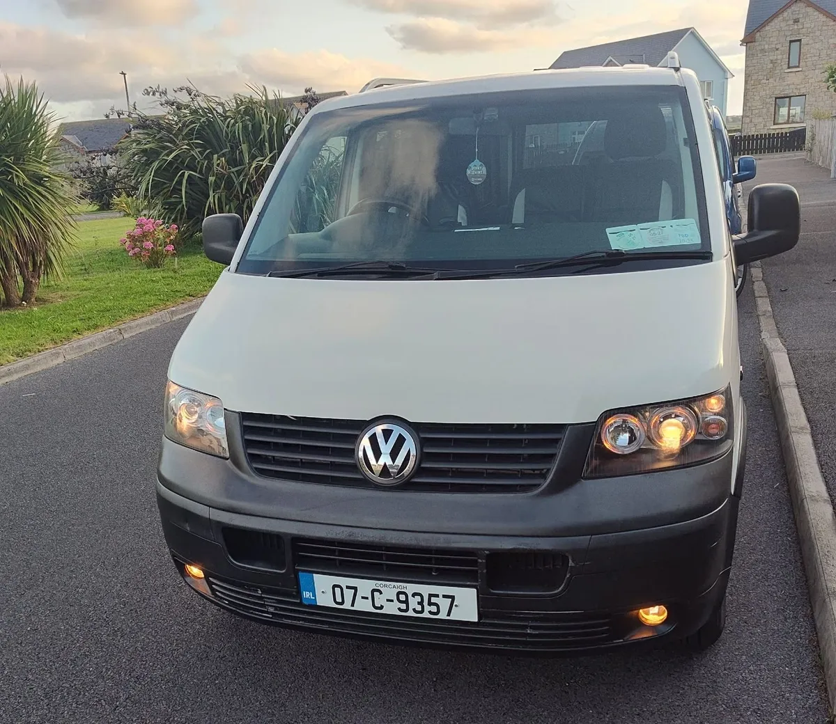 VW T5 Camper Transporter 1.9 - Image 3