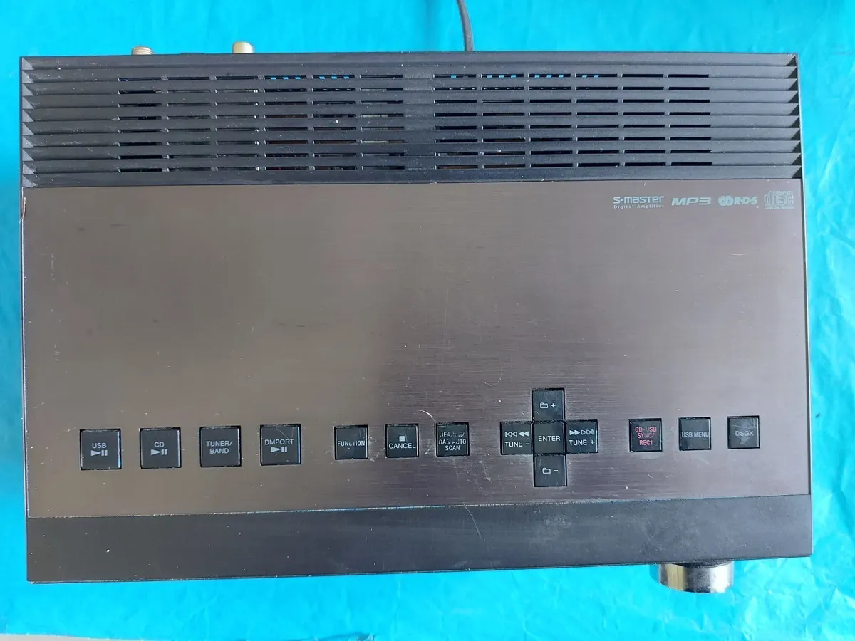 Sony S-Master Digital Amplifier, MP3, CD Digital A - Image 1