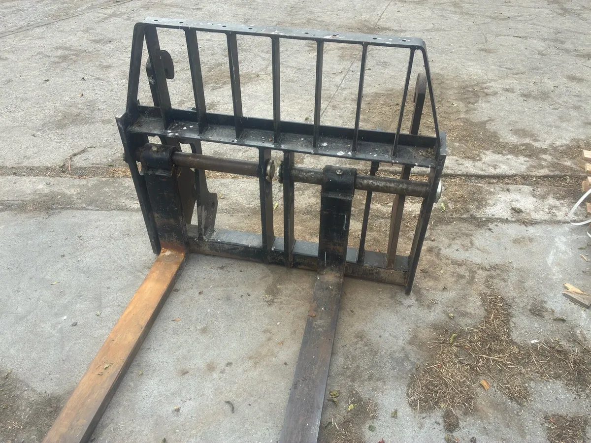 Industrial 4ton Pallet forks - Image 3