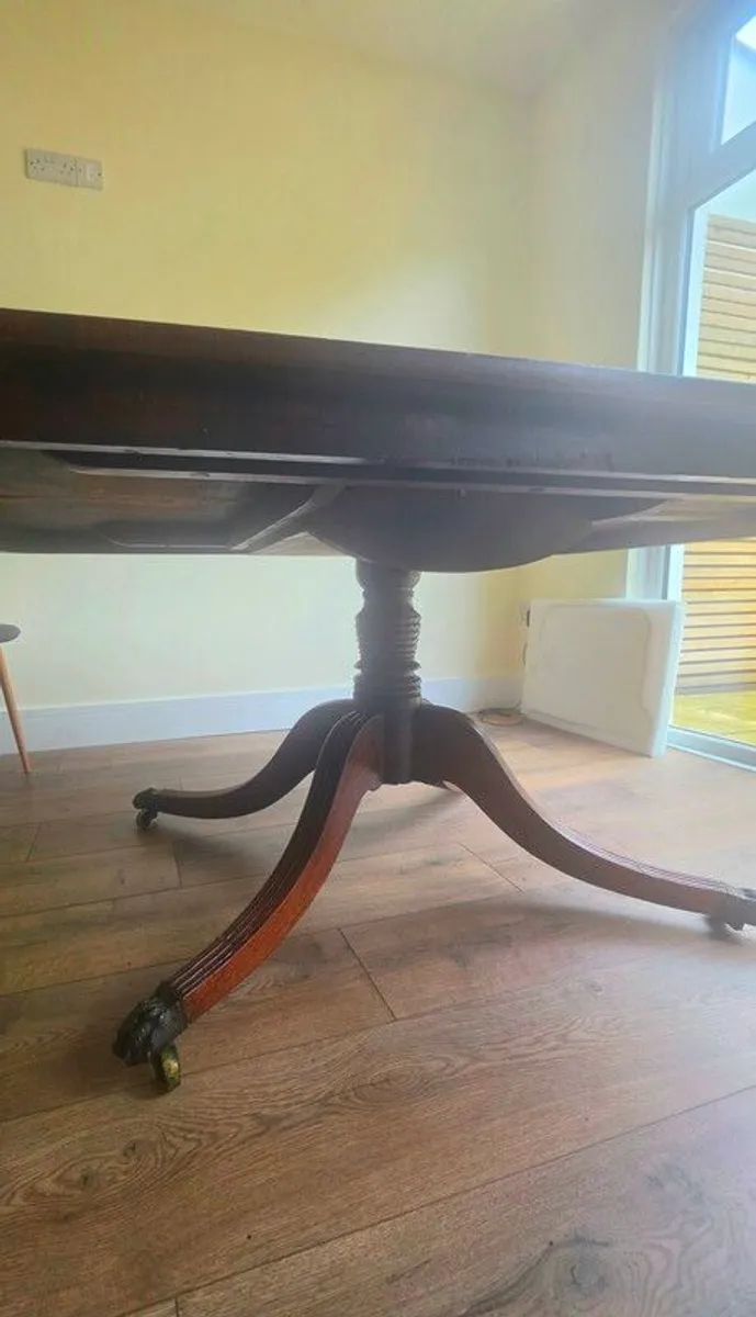 Dining table for sale - Image 3
