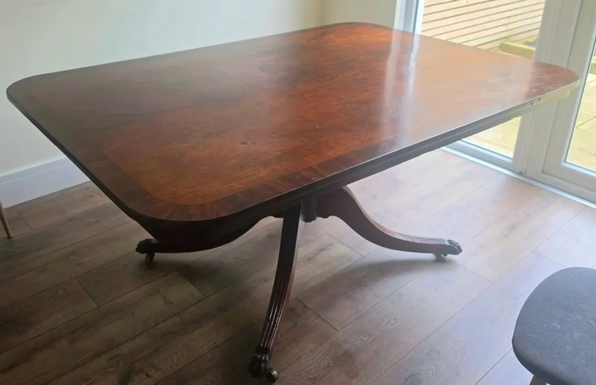 Dining table for sale - Image 1