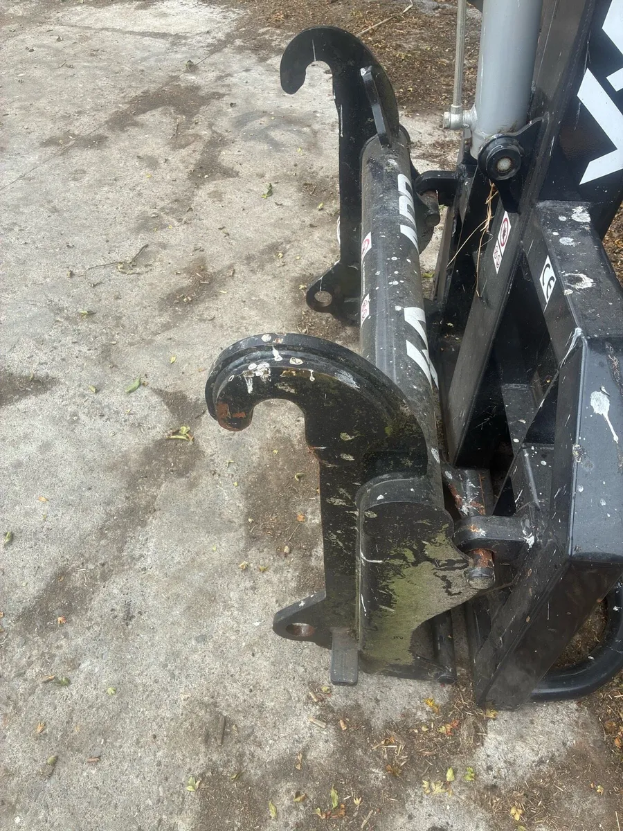 Volvo headstock to euro bracket adapter - Image 4