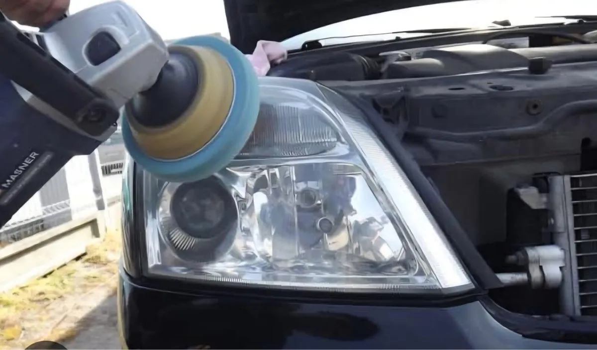 Professional Headlight Polishing & Restoration - Image 4