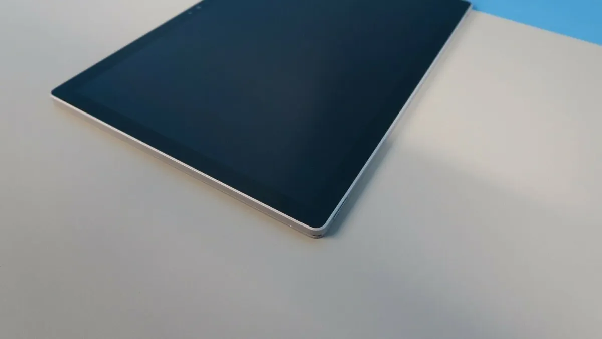 Microsoft Surface Book 2 Tablet 13.5" i5 8GB 256GB - Image 4