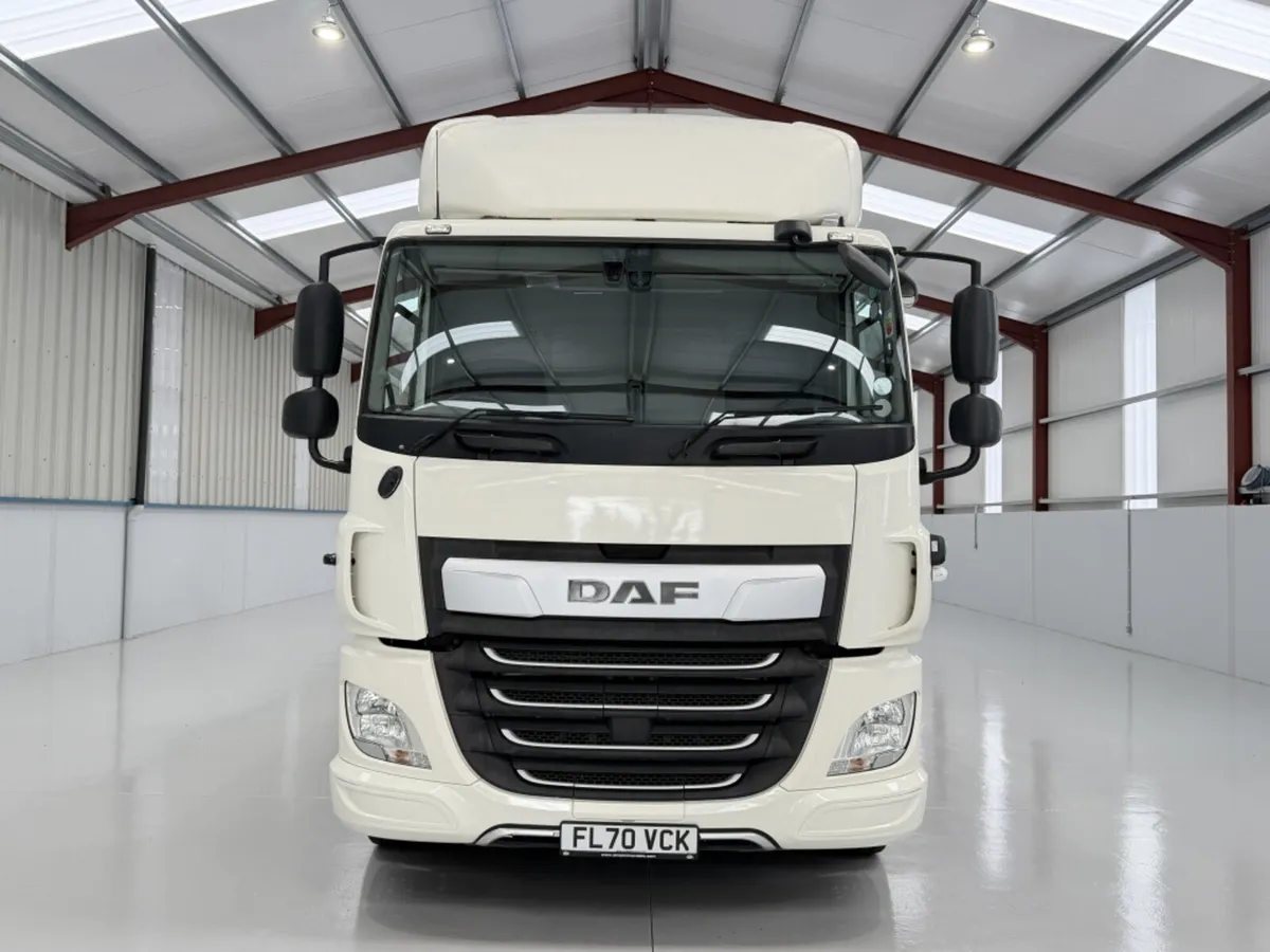 2021 DAF CF 370 BEAVERTAIL - Image 2