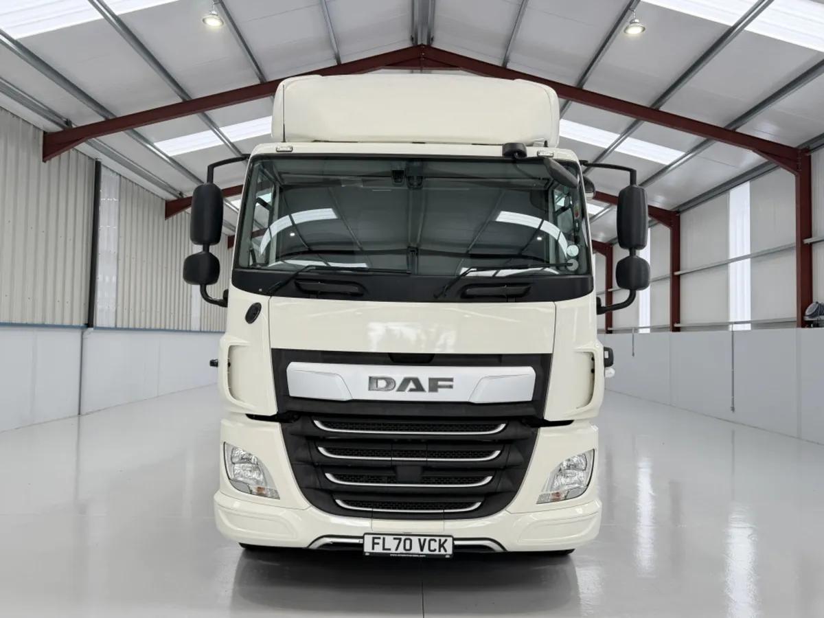 2021 DAF CF 370 BEAVERTAIL - Image 2