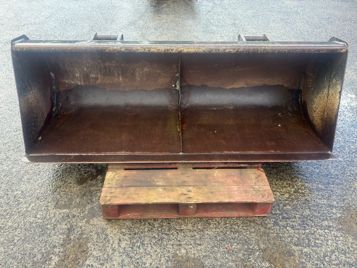 Loader Bucket / Chillton Brackets - Image 2