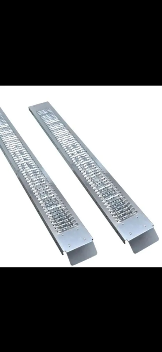 6 foot loading ramps - Image 1