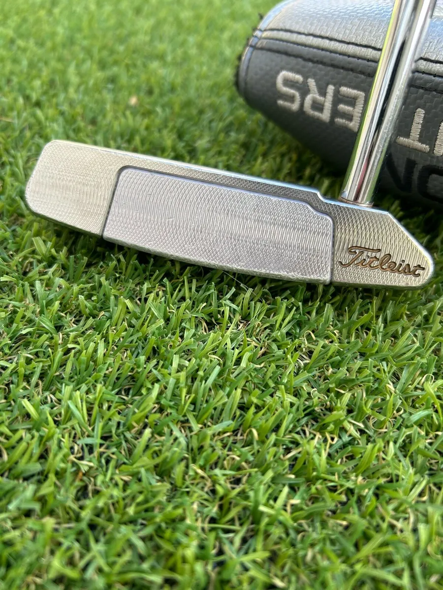 Scotty Cameron Select Newport Notchback - Image 2