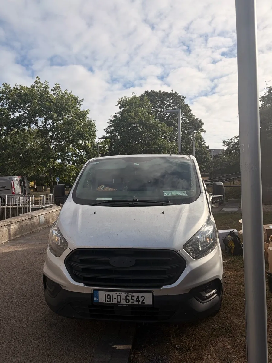 Ford Transit Custom - Image 2