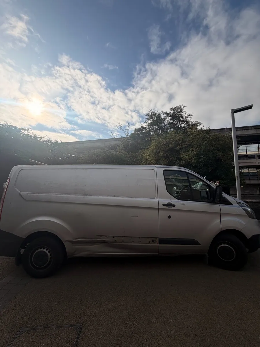 Ford Transit Custom - Image 1