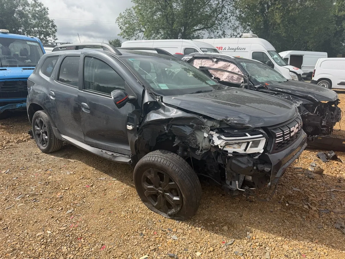 2023 Dacia Duster - Image 2