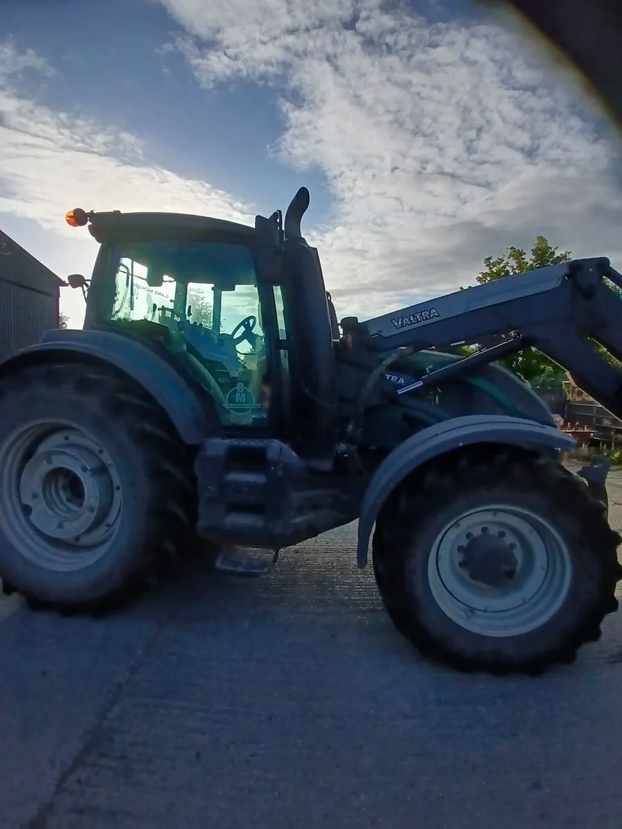 Valtrat174 hitech with loader - Image 1
