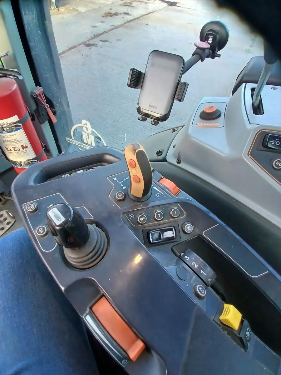 Valtrat174 hitech with loader - Image 4