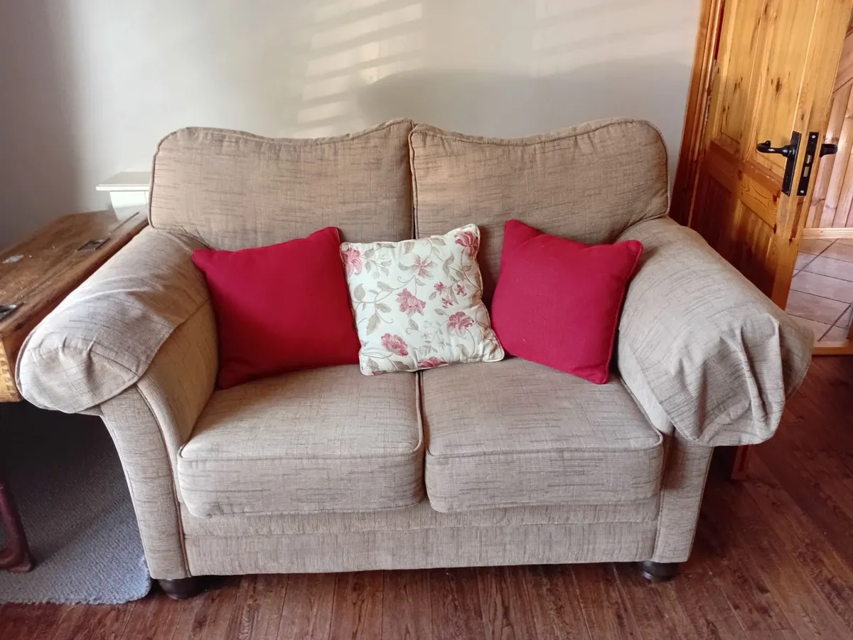 Sofas with matching cushions - Image 1