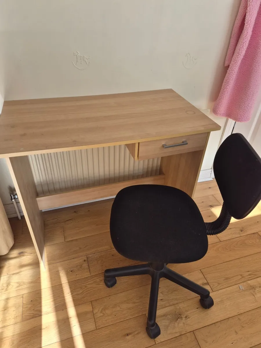 Childs Desk, school, study - Image 2